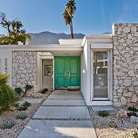 Indian Canyon Oasis in Palm Springs