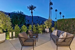 Indian Canyon Oasis in Palm Springs