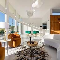 Indian Canyon Oasis in Palm Springs