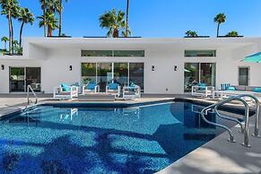 Bauhaus Estate in Palm Springs