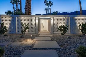 Bauhaus Estate in Palm Springs