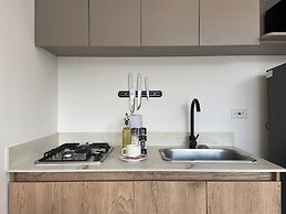 Oliving in Laureles by Wynwood House