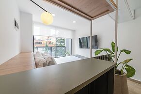 Oliving in Laureles by Wynwood House