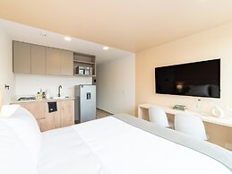 Oliving in Laureles by Wynwood House