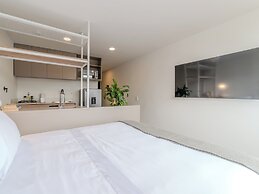 Oliving in Laureles by Wynwood House