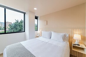 Oliving in Laureles by Wynwood House