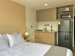 Oliving in Laureles by Wynwood House