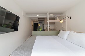 Oliving in Laureles by Wynwood House