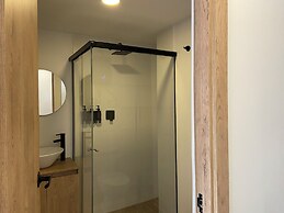 Oliving in Laureles by Wynwood House