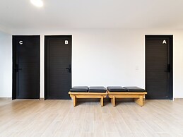 Oliving in Laureles by Wynwood House