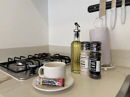 Oliving in Laureles by Wynwood House