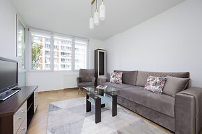 Apartment Warsaw Królewska by Renters