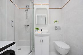 Apartment Warsaw Królewska by Renters