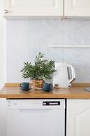 Apartment Warsaw Królewska by Renters