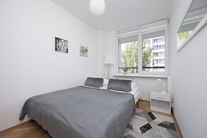 Apartment Warsaw Królewska by Renters