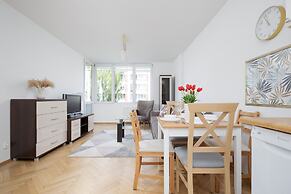 Apartment Warsaw Królewska by Renters
