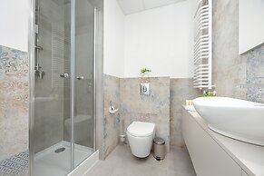 Business Apartment Parking by Renters