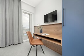 Business Apartment Parking by Renters