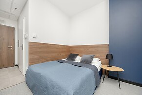 Business Apartment Parking by Renters