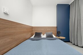 Business Apartment Parking by Renters