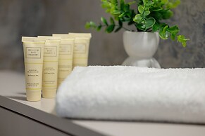 Business Apartment Parking by Renters