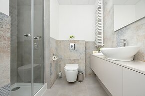 Business Apartment Parking by Renters