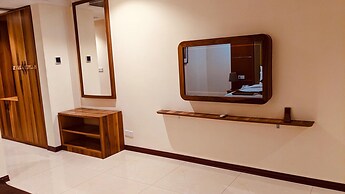 T E L E By Summerset Continental Hotel