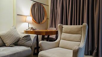 T E L E By Summerset Continental Hotel