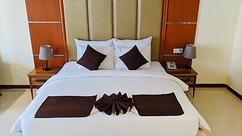 T E L E By Summerset Continental Hotel