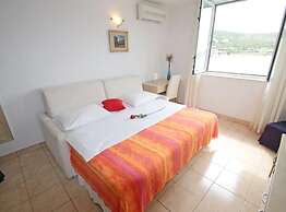 Beachfront Apartments Tamarix