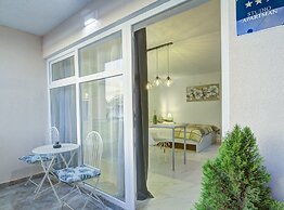 Apartments Luka & Leona