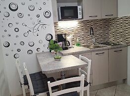 Apartments Luka & Leona