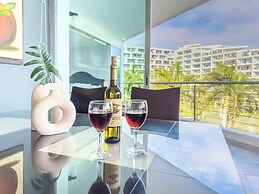 ARIA Residence Beachfront luxury