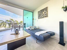 ARIA Residence Beachfront luxury