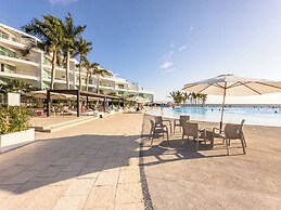 ARIA Residence Beachfront luxury