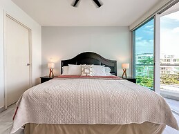 ARIA Residence Beachfront luxury