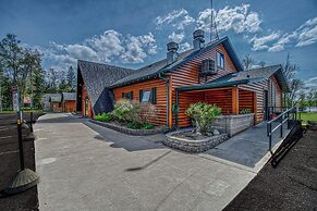 Lena's Northern Pines Resort
