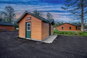 Lena's Northern Pines Resort