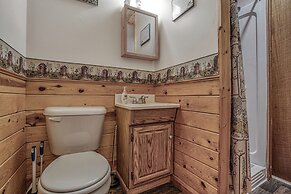 Lena's Northern Pines Resort