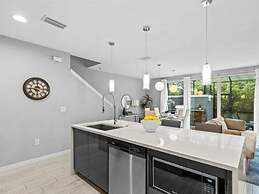 Beautiful Vacation Home With Splash Pool 35