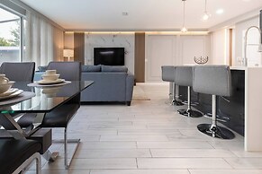 Luxury Remodeled Home W/splash Pool Near Disney 31