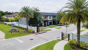Luxury Remodeled Home W/splash Pool Near Disney 31