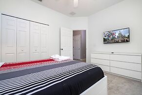 Lake View Home With Private Pool at Bella Vida 91