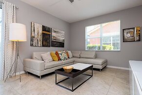 Lake View Home With Private Pool at Bella Vida 91