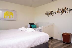 Lake View Home With Private Pool at Bella Vida 91