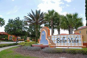 Lake View Home With Private Pool at Bella Vida 91