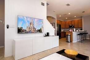 Lake View Home With Private Pool at Bella Vida 91