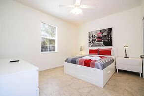 Lake View Home With Private Pool at Bella Vida 91