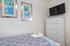 Beautiful Townhome With Hot Tub 13