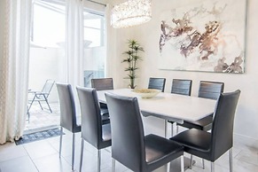 Beautiful Townhome With Hot Tub 13